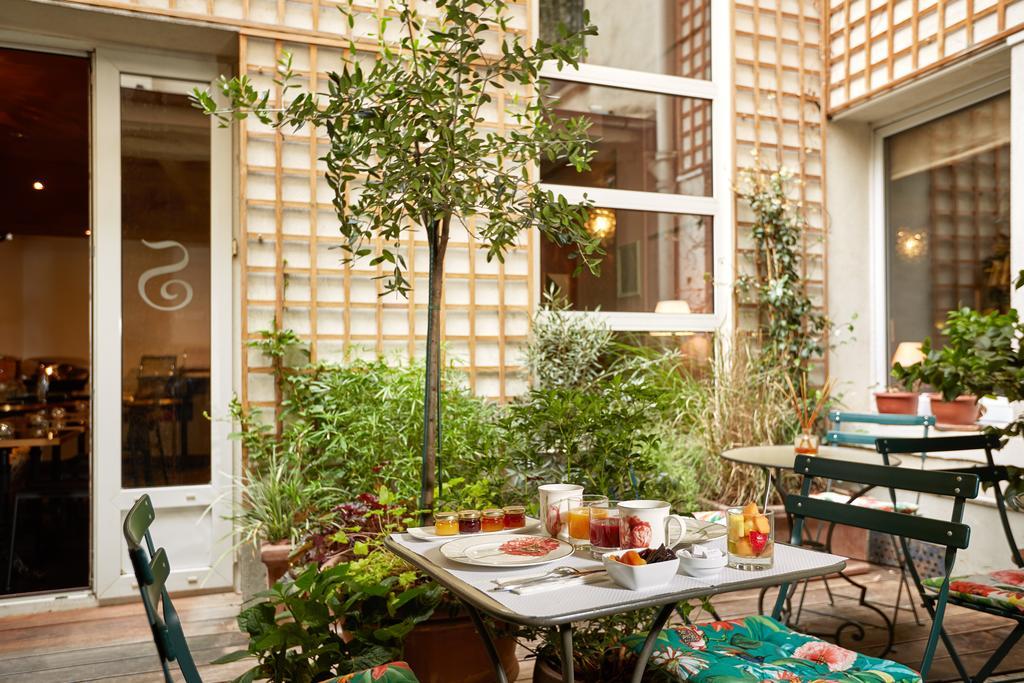 De Sèvres Paris